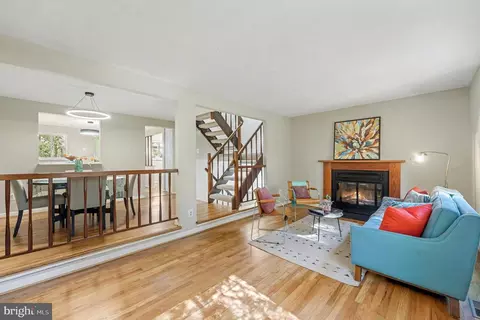 5879 Jacksons Oak Ct, Burke, VA 22015 photo 6