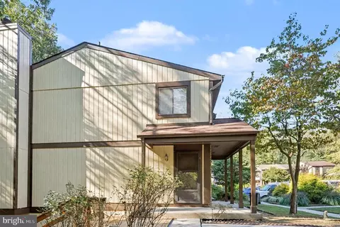 5879 Jacksons Oak Ct, Burke, VA 22015 photo 4