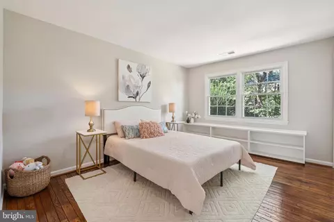 1172 Foxhound Ct, Mclean, VA 22102 photo 29