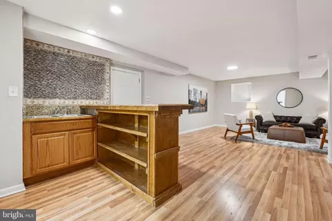 1172 Foxhound Ct, Mclean, VA 22102 photo 42