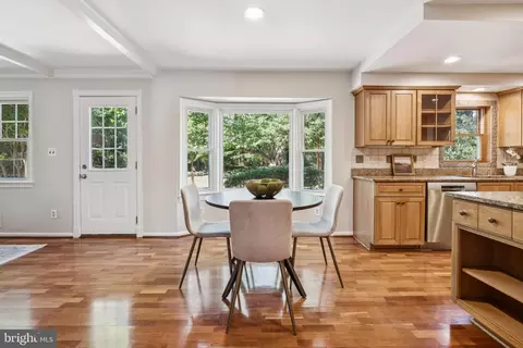 1172 Foxhound Ct, Mclean, VA 22102 photo 19