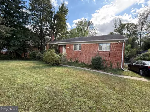 7402 Gary St, Springfield, VA 22150 photo 3