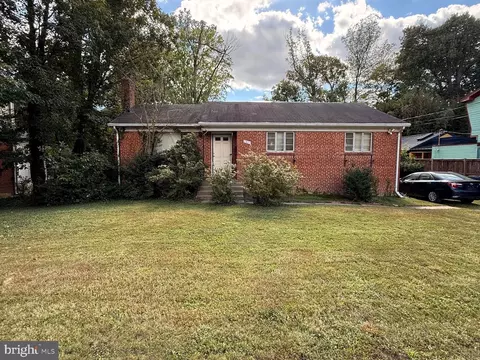 7402 Gary St, Springfield, VA 22150