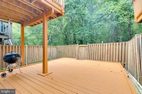 Exterior - 8110 Squirrel Run Rd, Springfield, VA 22152 photo 6 of 10