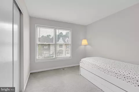 Bedroom - 8110 Squirrel Run Rd, Springfield, VA 22152 photo 4 of 4