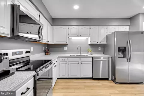 Kitchen - 8110 Squirrel Run Rd, Springfield, VA 22152 photo 2 of 2