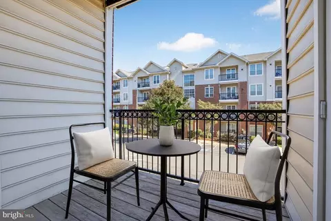 Exterior - 1580 Spring Gate Dr #4205, Mclean, VA 22102 photo 1 of 2
