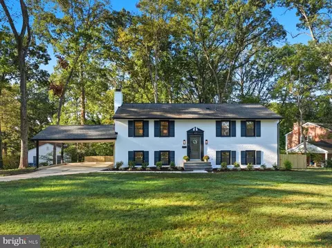 4512 Sleaford Rd, Annandale, VA 22003