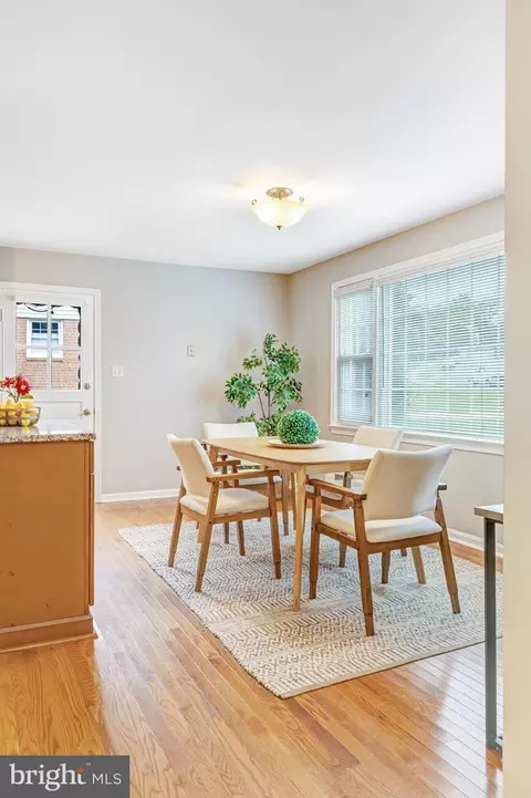Dining - 6801 Houndmaster Rd, Springfield, VA 22152 photo 1 of 7