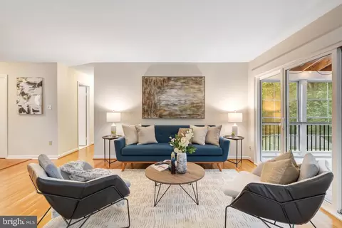 Living - 6801 Houndmaster Rd, Springfield, VA 22152 photo 1 of 5