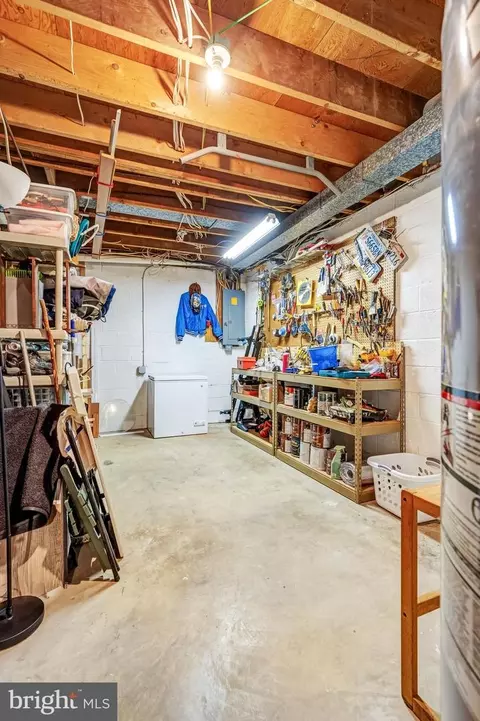 Other - 6801 Houndmaster Rd, Springfield, VA 22152 photo 6 of 13