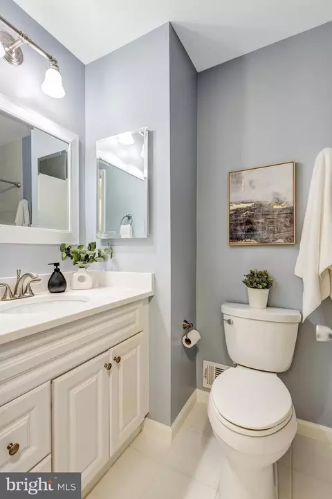 Bath - 6801 Houndmaster Rd, Springfield, VA 22152 photo 1 of 4