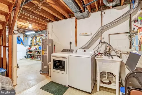 Other - 6801 Houndmaster Rd, Springfield, VA 22152 photo 5 of 13