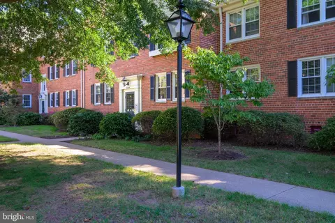 6509 Potomac Ave #A2, Alexandria, VA 22307
