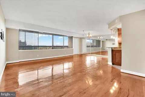 3709 S George Mason Dr #1203E, Falls Church, VA 22041