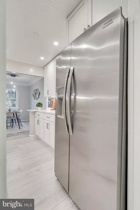 1923 Wilson Ln #202, Mclean, VA 22102 photo 13
