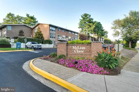 1923 Wilson Ln #202, Mclean, VA 22102 photo 33