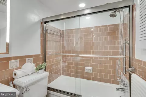 1923 Wilson Ln #202, Mclean, VA 22102 photo 22