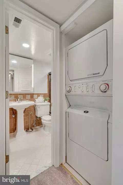 1923 Wilson Ln #202, Mclean, VA 22102 photo 23