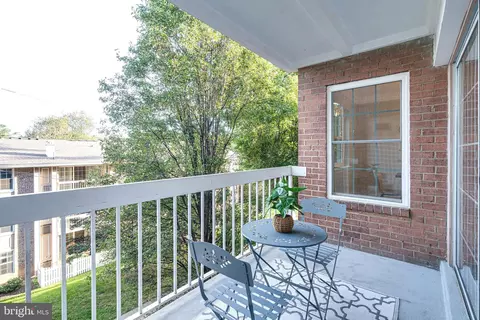 1923 Wilson Ln #202, Mclean, VA 22102 photo 26