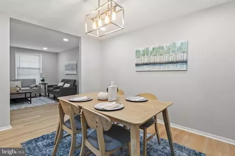 Dining - 6122 Mantle Rd, Burke, VA 22015 photo 2 of 2