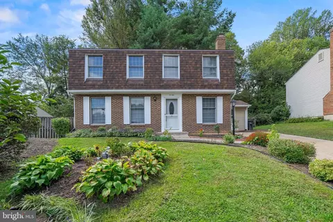 Exterior - 6122 Mantle Rd, Burke, VA 22015 photo 7 of 9