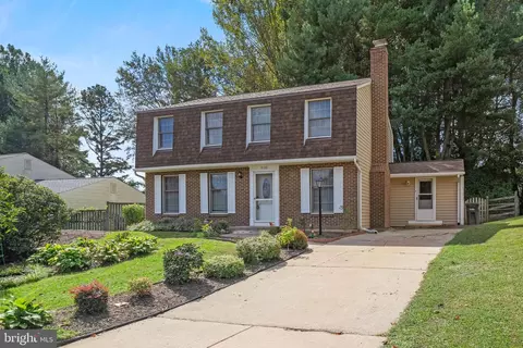 6122 Mantle Rd, Burke, VA 22015