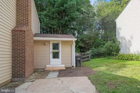 Exterior - 6122 Mantle Rd, Burke, VA 22015 photo 6 of 9