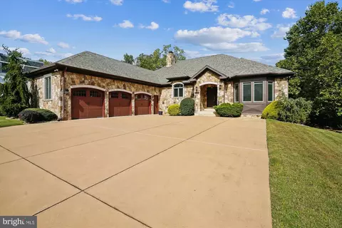 12328 Bunche Rd, Fairfax, VA 22030