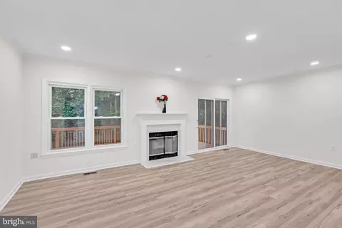 Living - 8108 Squirrel Run Rd, Springfield, VA 22152 photo 1 of 4
