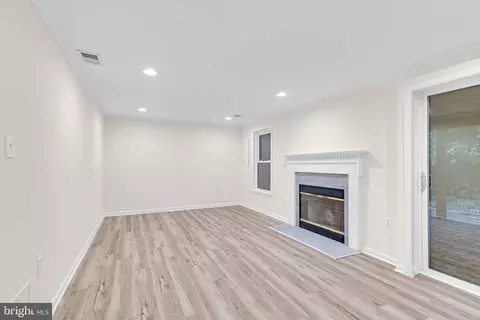 Living - 8108 Squirrel Run Rd, Springfield, VA 22152 photo 4 of 4