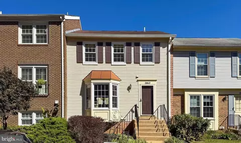 2810 Andiron Ln, Vienna, VA 22180
