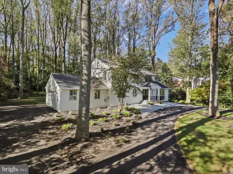 8355 Alvord St, Mclean, VA 22102