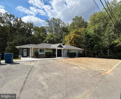 8317 Little River Tpke, Annandale, VA 22003