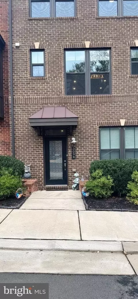 3094 Sassafras Ct, Fairfax, VA 22031