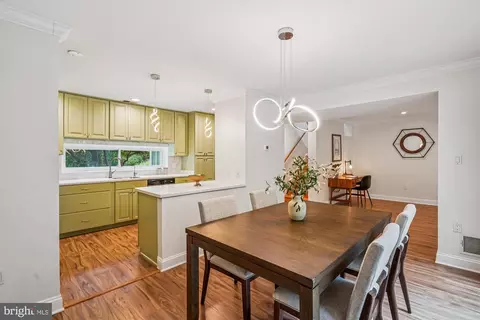 11488 Links Dr, Reston, VA 20190 photo 8