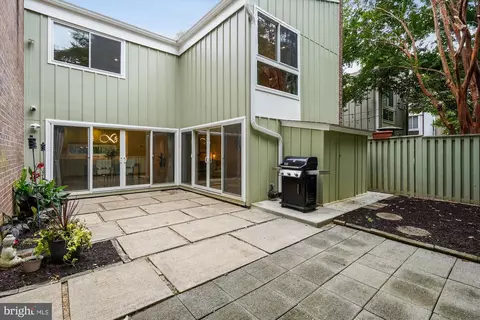 11488 Links Dr, Reston, VA 20190 photo 16