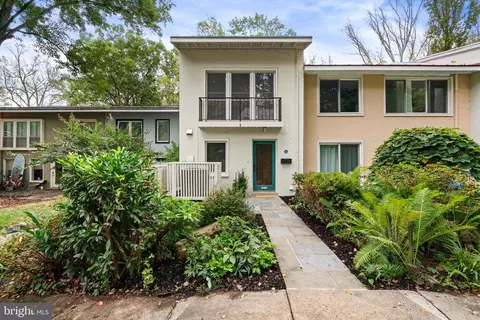 11493 Waterview Cluster, Reston, VA 20190