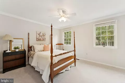 Bedroom - 9211 Beachway Ln, Springfield, VA 22153 photo 4 of 9