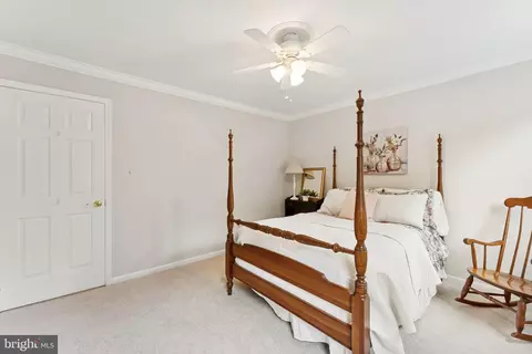 Bedroom - 9211 Beachway Ln, Springfield, VA 22153 photo 5 of 9