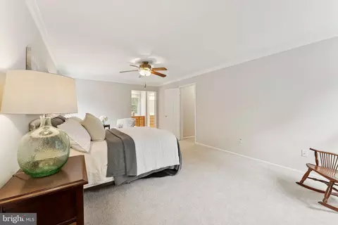Bedroom - 9211 Beachway Ln, Springfield, VA 22153 photo 3 of 9
