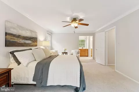 Bedroom - 9211 Beachway Ln, Springfield, VA 22153 photo 2 of 9