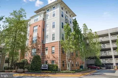 9486 Virginia Center Blvd #203, Vienna, VA 22181
