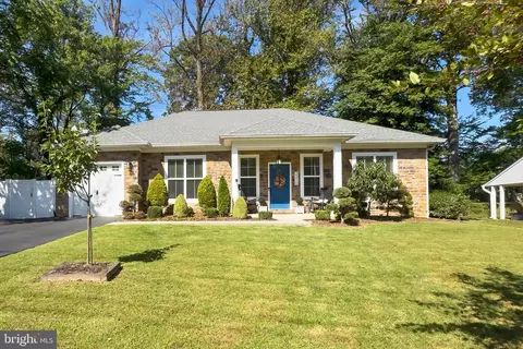 7310 Leesville Blvd, Springfield, VA 22151