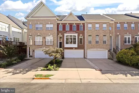 6485 Waterfield Rd, Alexandria, VA 22315