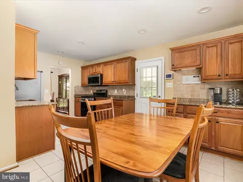 6434 Rives Ct, Springfield, VA 22150 photo 12