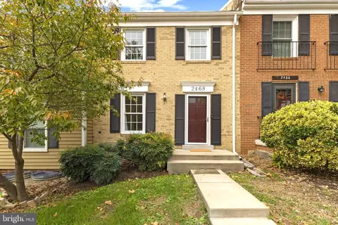 2468 Windbreak Dr, Alexandria, VA 22306