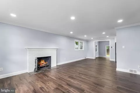 7414 Chatham St, Springfield, VA 22151 photo 5