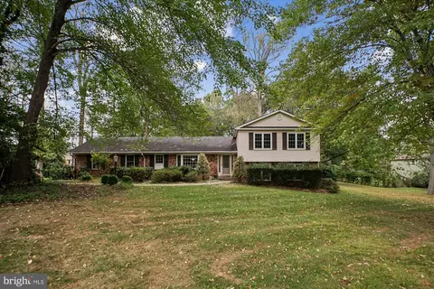 3424 Tilton Valley Dr, Fairfax, VA 22033