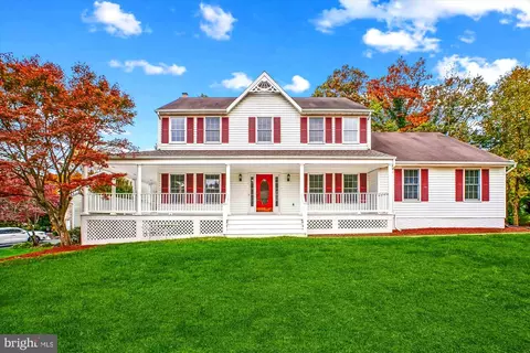 15513 Meherrin Dr, Centreville, VA 20120